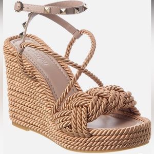 VALENTINO  GARAVANI 
Torchon Rockstud 115 Rope Wedge Sandal